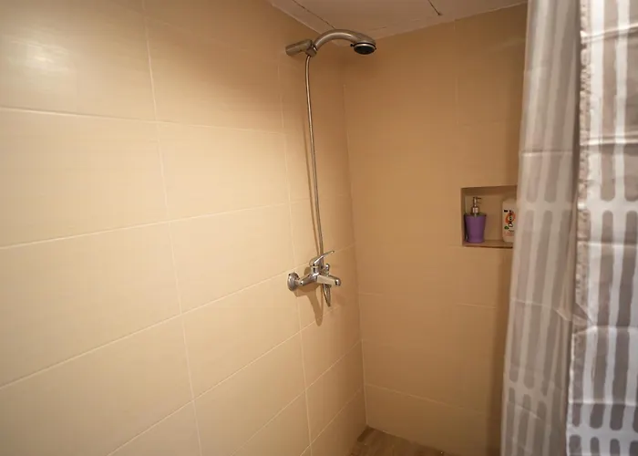 Apartment Near Center 4 *